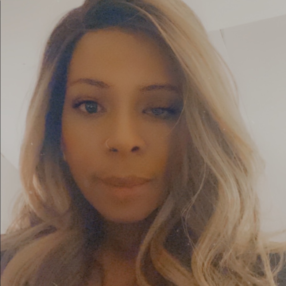 Meet your Posher, Beverly